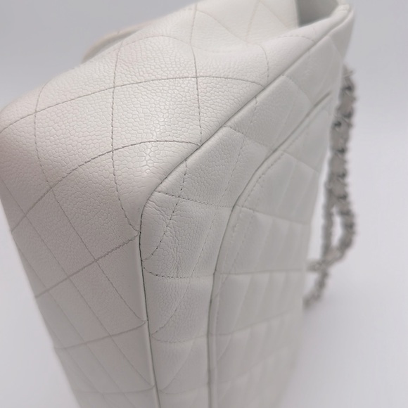 Authentic Caviar White Single Flap Jumbo CHANEL Bag with Box - Picture 10 of 17